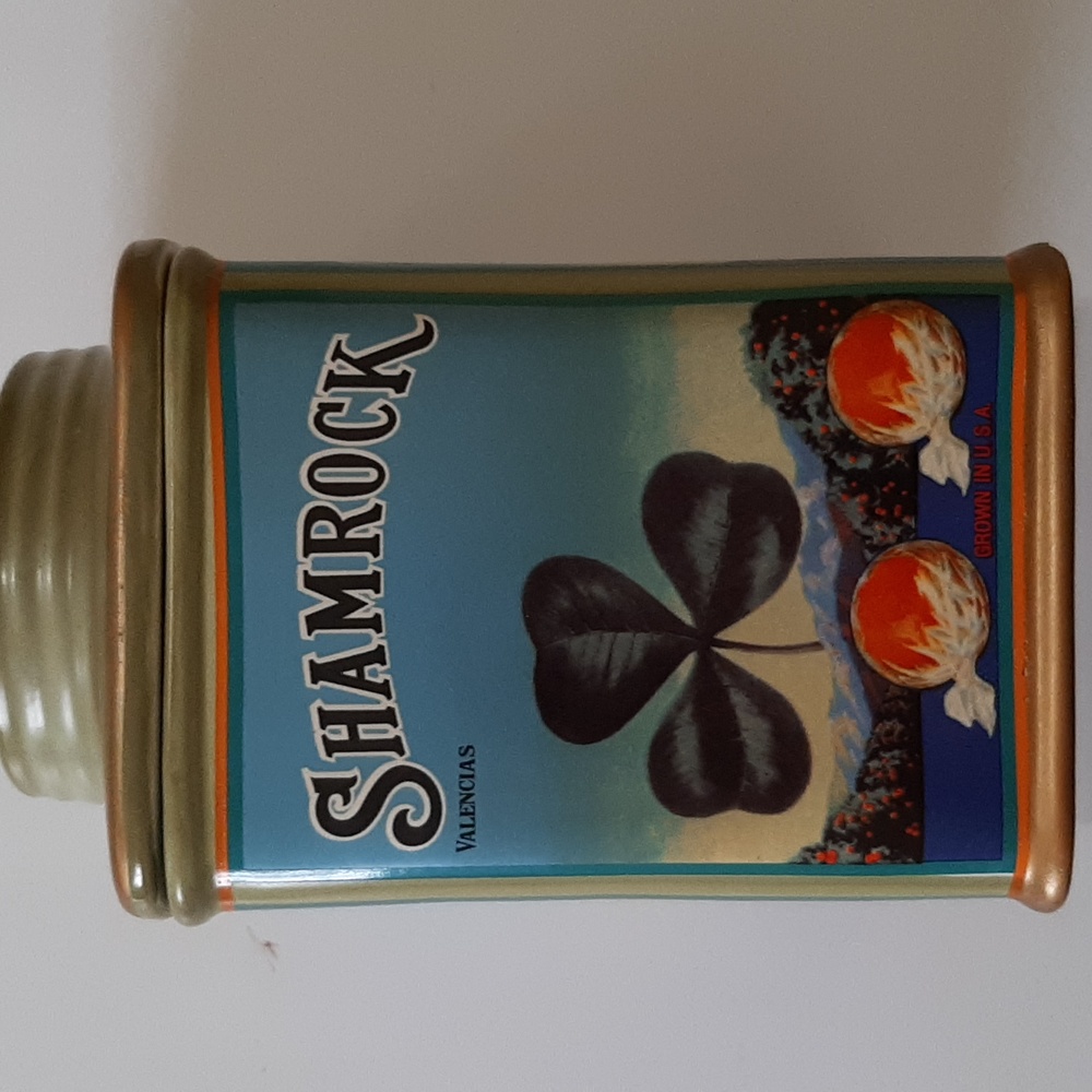 Oneida Shamrock Canister Vintage Label Collection